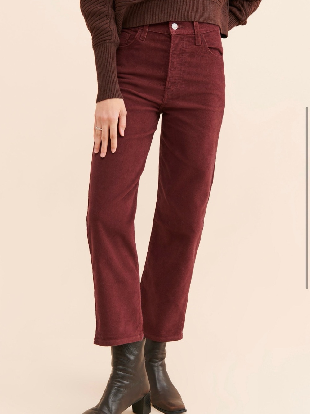 Levi’s Ribcage Ankle Straight Corduroys— Burgundy